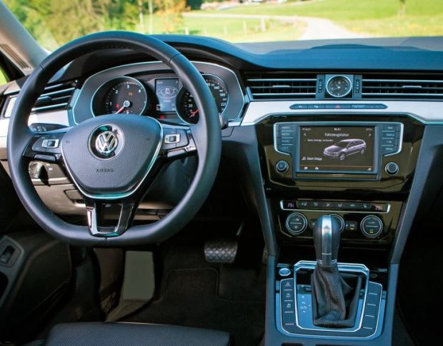 Защитное стекло Pixsel на монитор VOLKSWAGEN PASSAT 6.5“ 2015 - 2019 (гибридное глянец)