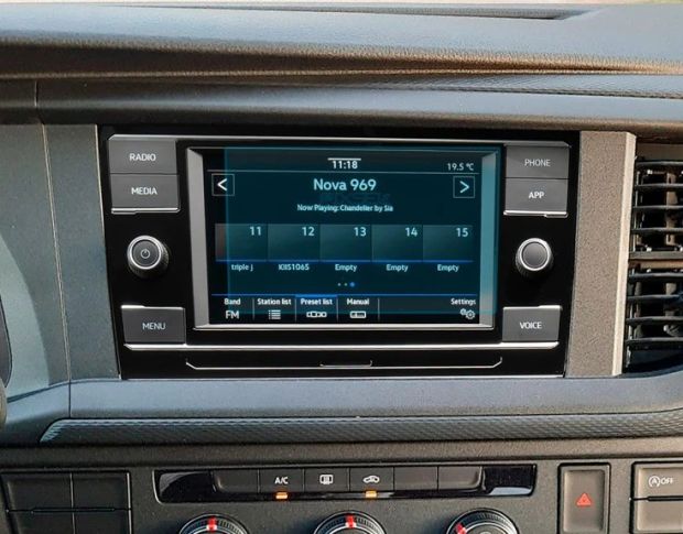 Защитное стекло Pixsel на монитор VOLKSWAGEN TRANSPORTER 6.5“ 2021 - (гибридное глянец)