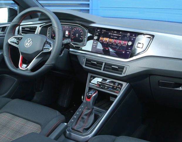 Защитное стекло Pixsel на приборную панель VOLKSWAGEN POLO 9.9“ 2021 - 2022 (гибридное мат)