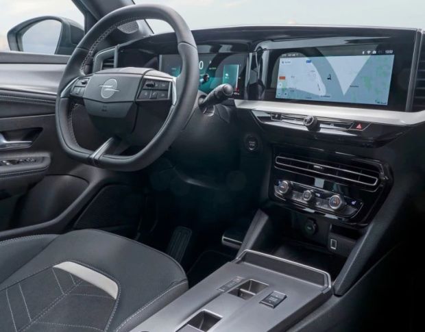 Захисне скло Pixsel на панель приладів OPEL MOKKA 11“ 2025 - (гібридне глянець)