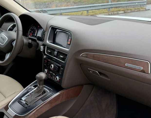 Захисне скло Pixsel на монітор AUDI Q5/SQ5 6.3“ 2012 - 2017 (гібридне глянець)