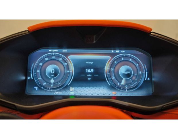 Захисне скло Pixsel на панель приладів ASTON MARTIN DBX707 13.3“ 2025 - (гібридне глянець)