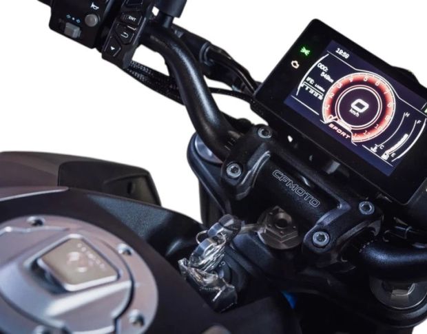 Захисне скло Pixsel на спідометр мотоцикла CFMOTO 250NK 6.9“ (гібридне глянець)
