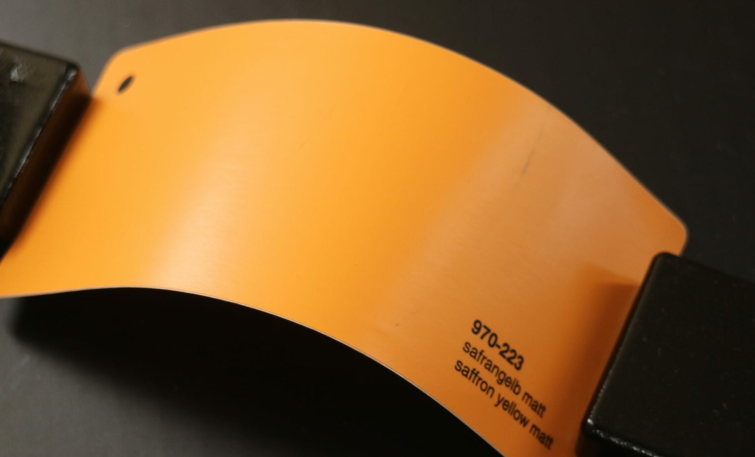 Матовая желтый шафран пленка Oracal 970 Saffron Yellow Matt 223